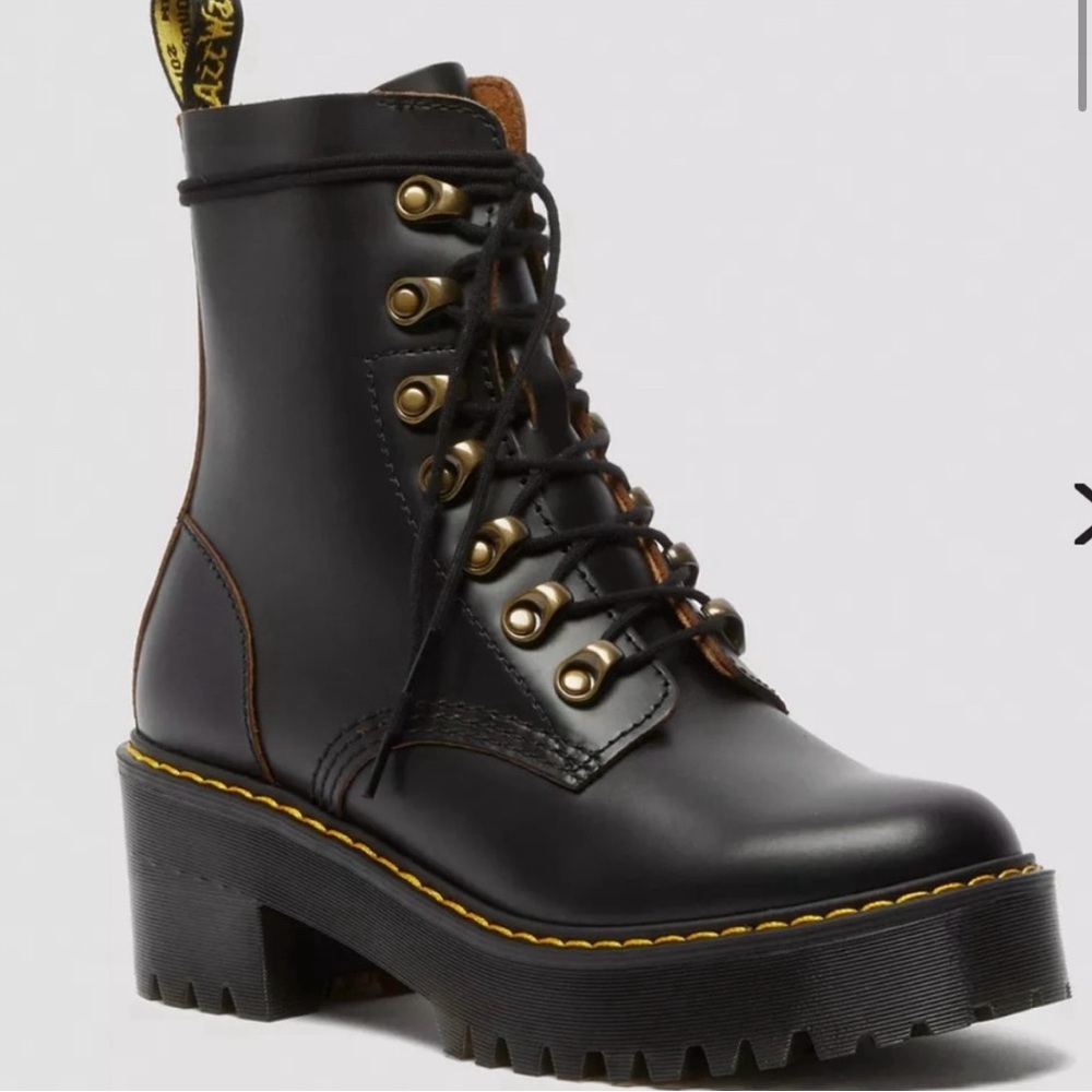 LEONA WOMEN'S VINTAGE SMOOTH LEATHER HEELED BOOTS